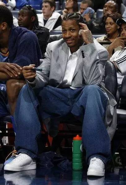 海港客战武里南联：海港3外援首发，李圣龙、杨世元出战（海港做客武里南联：三外援先发，李圣龙与杨世元出场）