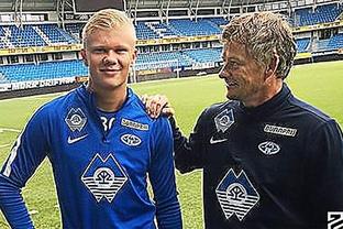 阿莫林：冬窗不引援就不会有球员离开；梅努是曼联的未来（阿莫林：冬窗若无引援就不放人；梅努被视为曼联的未来）