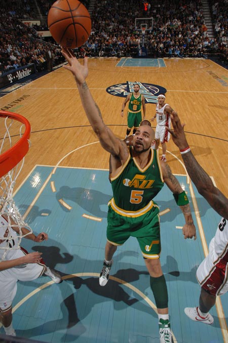 仅打3场比赛就要被裁？北京首钢或进行外援调整，许利民认清现实（三战即遭弃用？北京首钢或更换外援，许利民已看清形势）