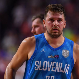 友谊赛：U16国少1-1战平重庆U16混编梯队，张伯霖进球（U16国少与重庆U16混编队友谊赛1-1握手言和，张伯霖破门）